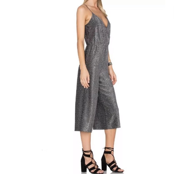 NEW House of Harlow Jumpsuit Retro Disco Silver Sleeveless Crop Wide Leg Romper - Picture 2 of 8